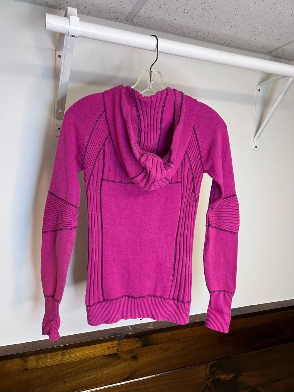 Athleta from full